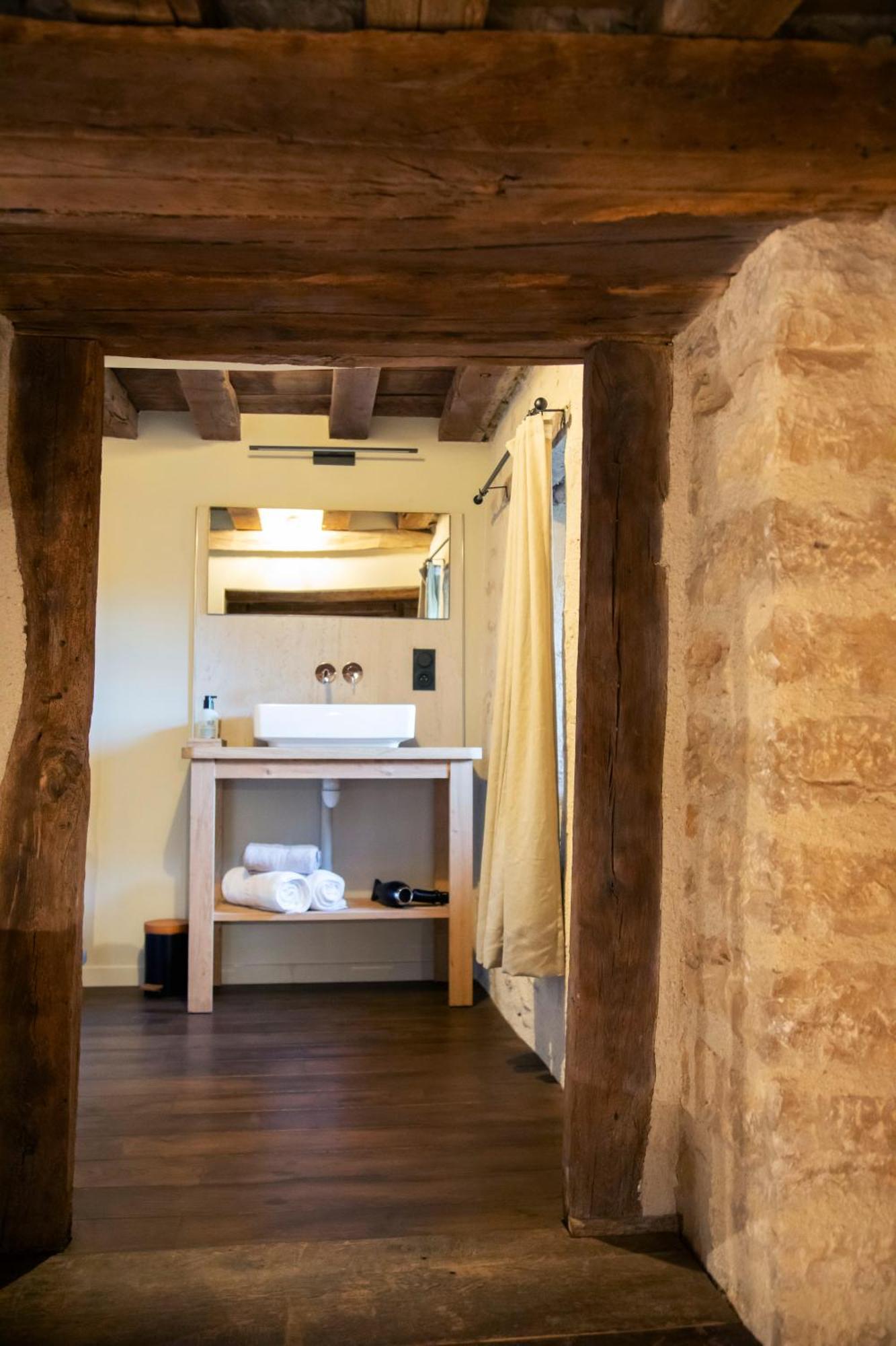 Chateauneuf Suites Dış mekan fotoğraf