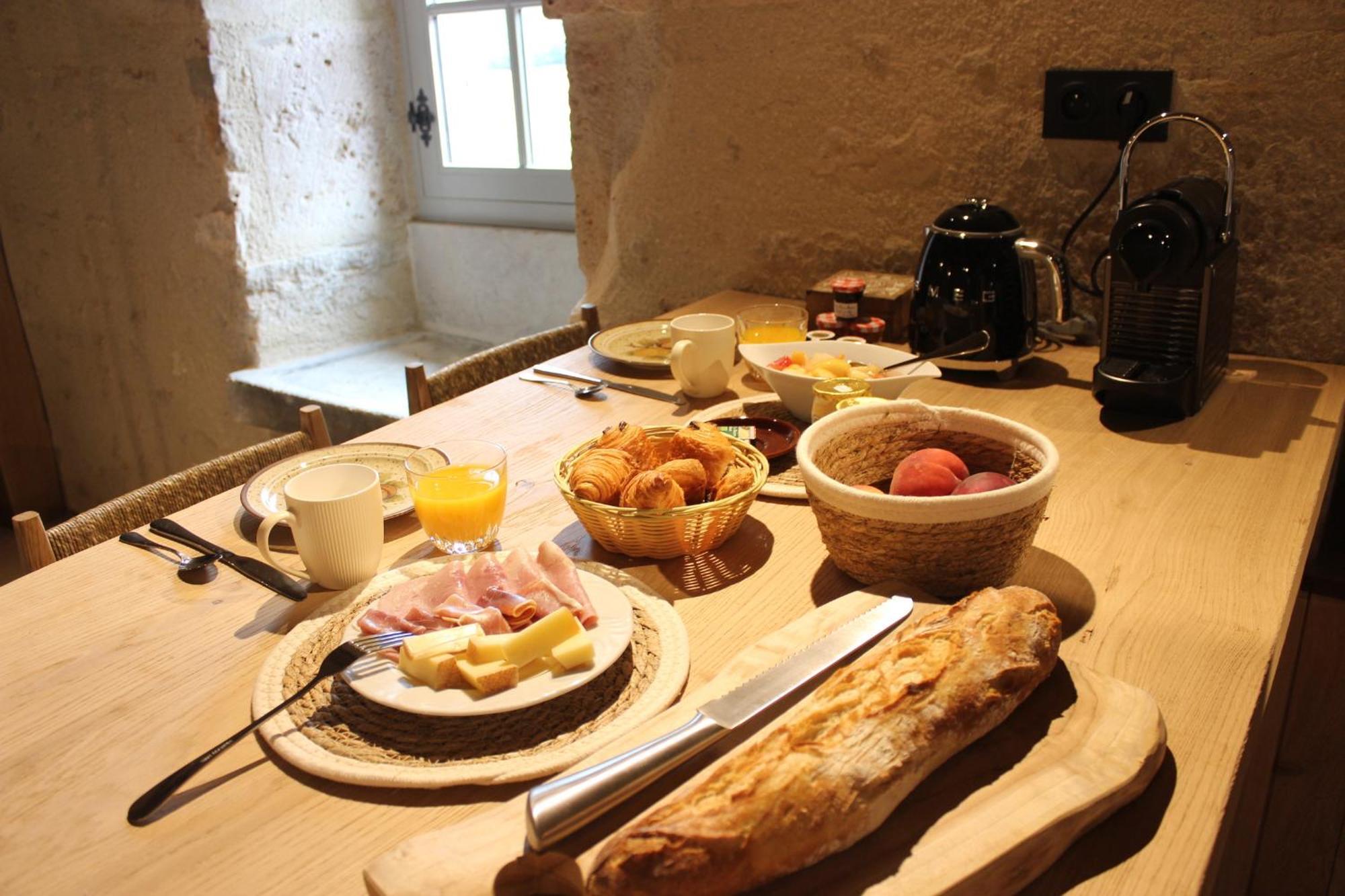Chateauneuf Suites Dış mekan fotoğraf