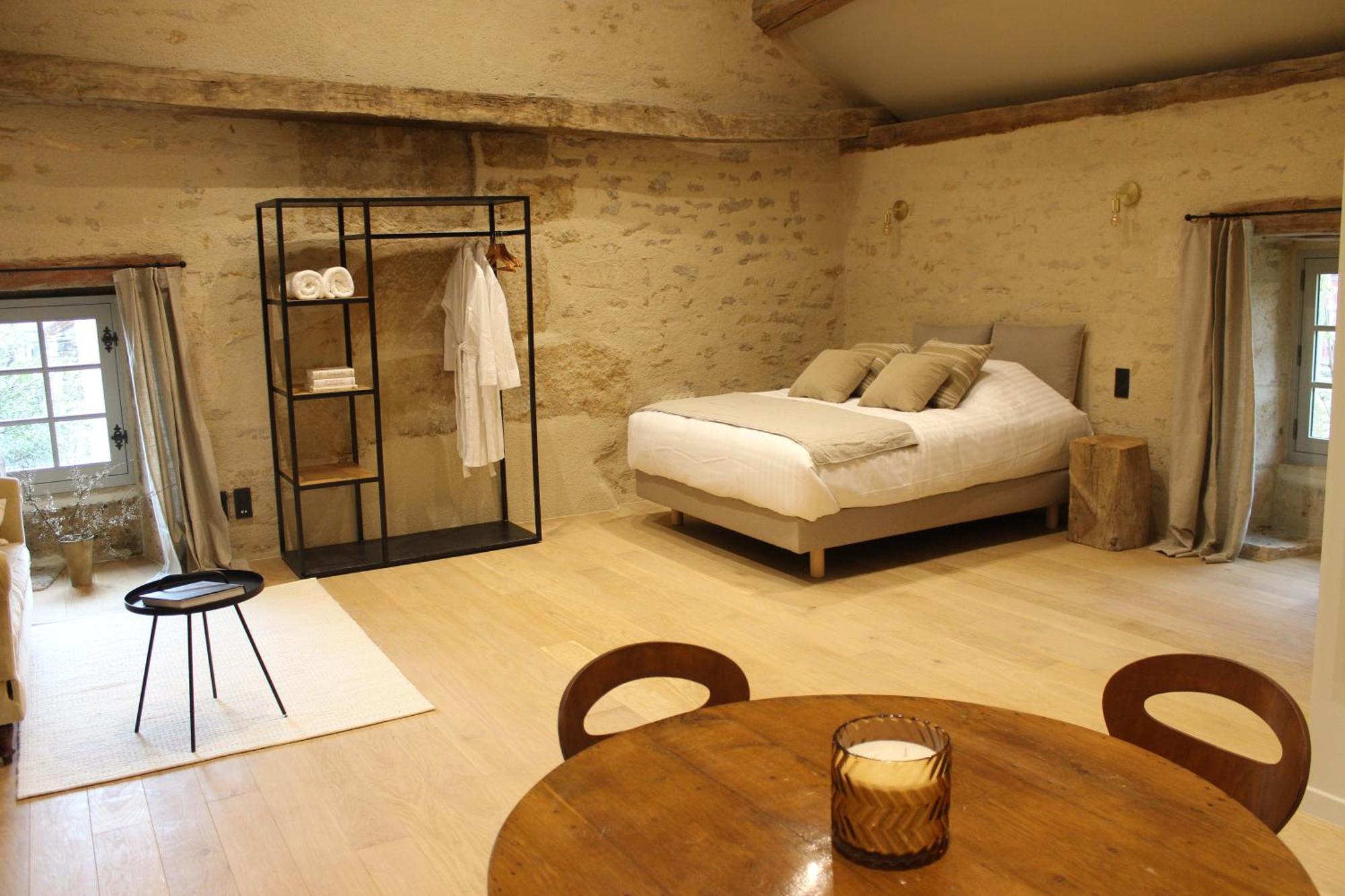 Chateauneuf Suites Dış mekan fotoğraf